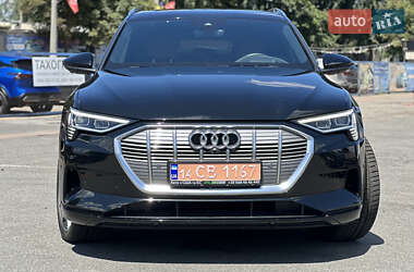 Внедорожник / Кроссовер Audi e-tron 2019 в 