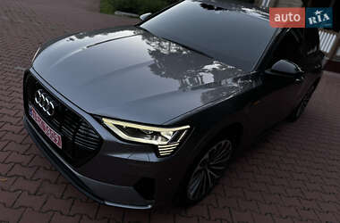 Внедорожник / Кроссовер Audi e-tron 2019 в 