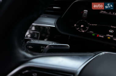 Внедорожник / Кроссовер Audi e-tron 2019 в 