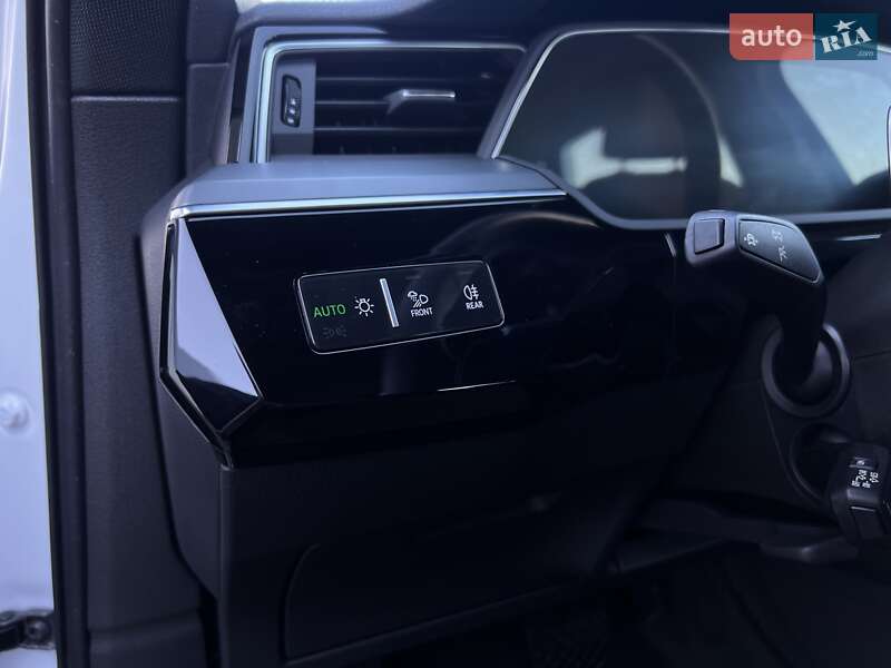 Внедорожник / Кроссовер Audi e-tron 2020 в Львове