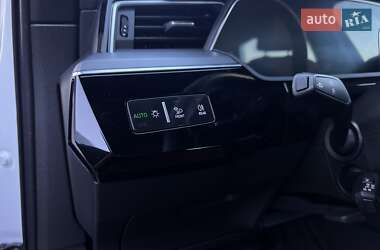 Позашляховик / Кросовер Audi e-tron 2020 в 