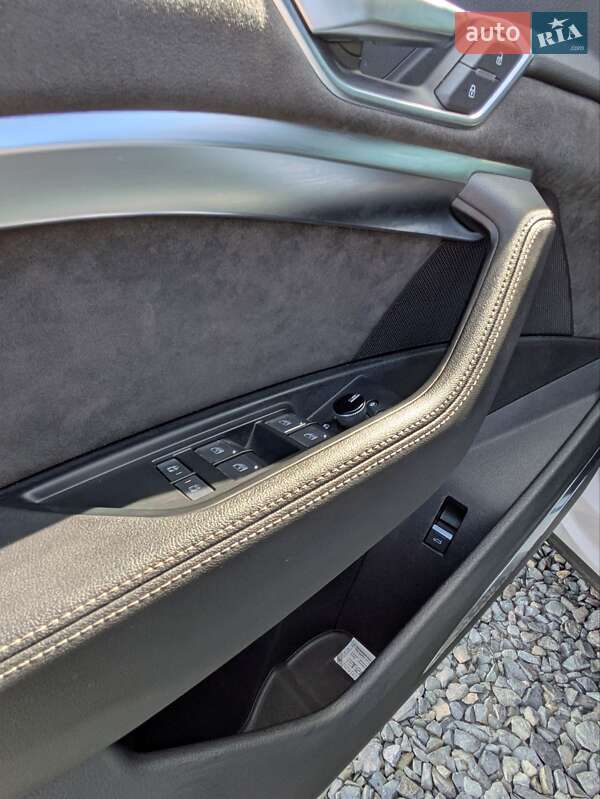 Внедорожник / Кроссовер Audi e-tron 2020 в Львове