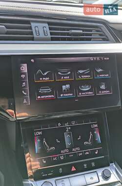 Позашляховик / Кросовер Audi e-tron 2020 в 
