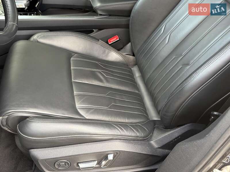 Внедорожник / Кроссовер Audi e-tron 2019 в Киеве