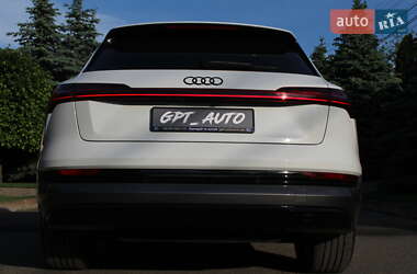 Внедорожник / Кроссовер Audi e-tron 2023 в 