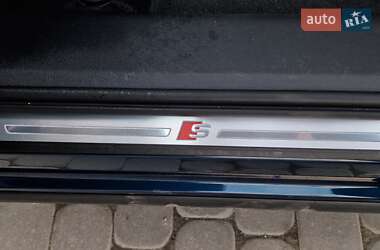 Позашляховик / Кросовер Audi e-tron 2021 в 