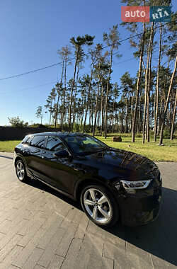 Внедорожник / Кроссовер Audi e-tron 2021 в 