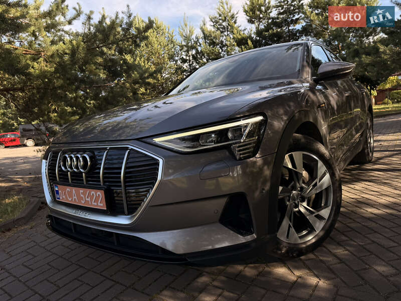 Внедорожник / Кроссовер Audi e-tron 2019 в Львове