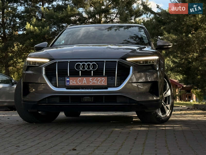 Внедорожник / Кроссовер Audi e-tron 2019 в Львове