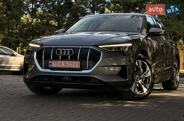 Внедорожник / Кроссовер Audi e-tron 2019 в 