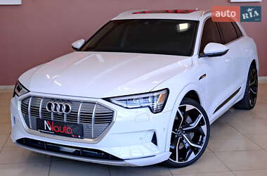 Внедорожник / Кроссовер Audi e-tron 2019 в 