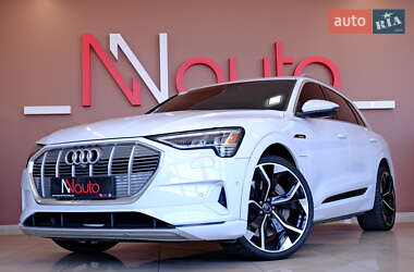 Внедорожник / Кроссовер Audi e-tron 2019 в 