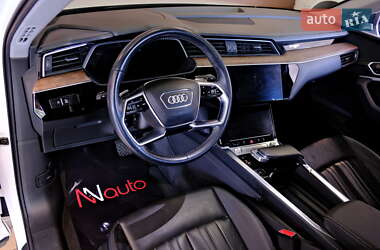 Внедорожник / Кроссовер Audi e-tron 2019 в 
