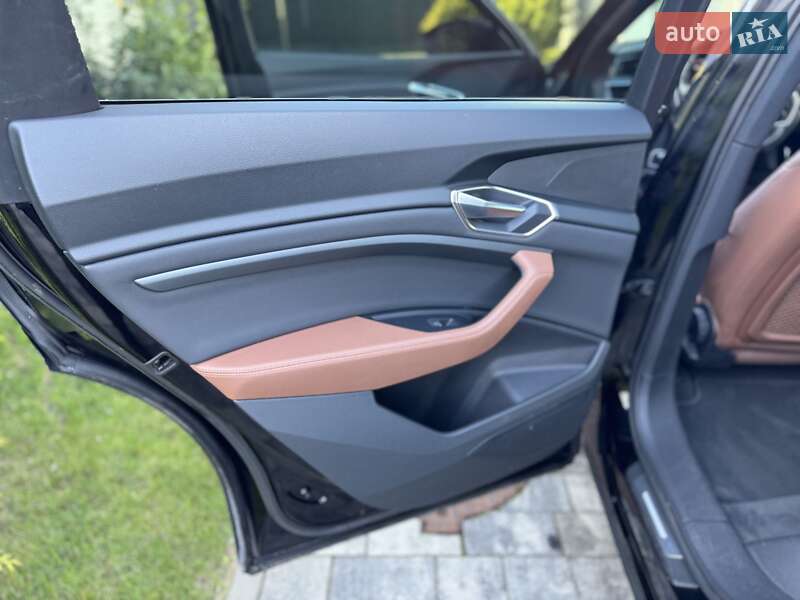 Внедорожник / Кроссовер Audi e-tron 2019 в Мукачево