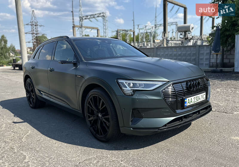 Audi e-tron 2019