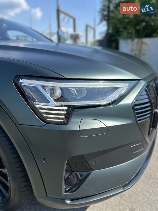 Позашляховик / Кросовер Audi e-tron 2019 в Києві