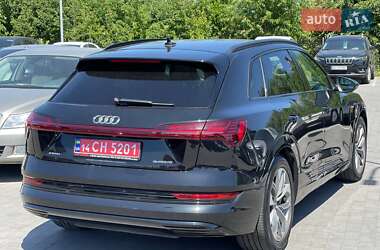Внедорожник / Кроссовер Audi e-tron 2020 в 