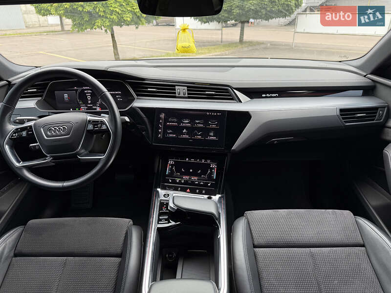 Внедорожник / Кроссовер Audi e-tron 2021 в Ровно