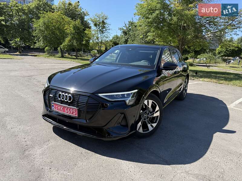 Внедорожник / Кроссовер Audi e-tron 2021 в Ровно