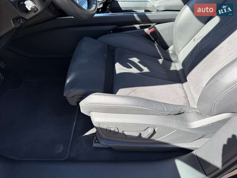 Внедорожник / Кроссовер Audi e-tron 2021 в Ровно