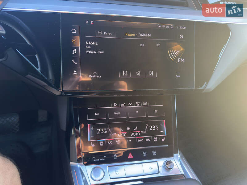 Позашляховик / Кросовер Audi e-tron 2019 в Києві