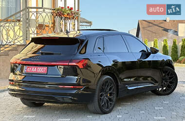 Позашляховик / Кросовер Audi e-tron 2020 в 