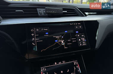 Внедорожник / Кроссовер Audi e-tron 2020 в 