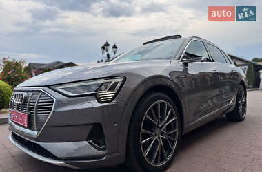 Позашляховик / Кросовер Audi e-tron 2020 в 