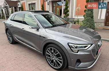 Позашляховик / Кросовер Audi e-tron 2020 в 