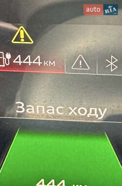 Позашляховик / Кросовер Audi e-tron 2020 в 