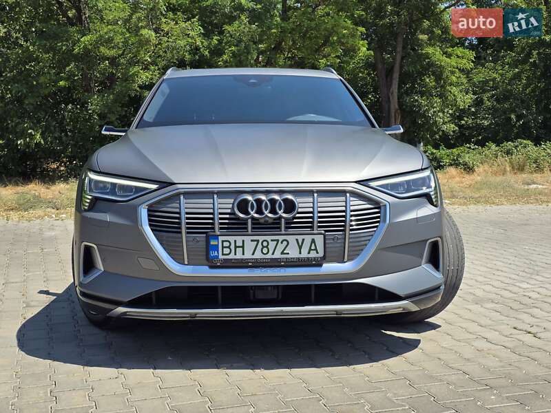 Внедорожник / Кроссовер Audi e-tron 2019 в Одессе