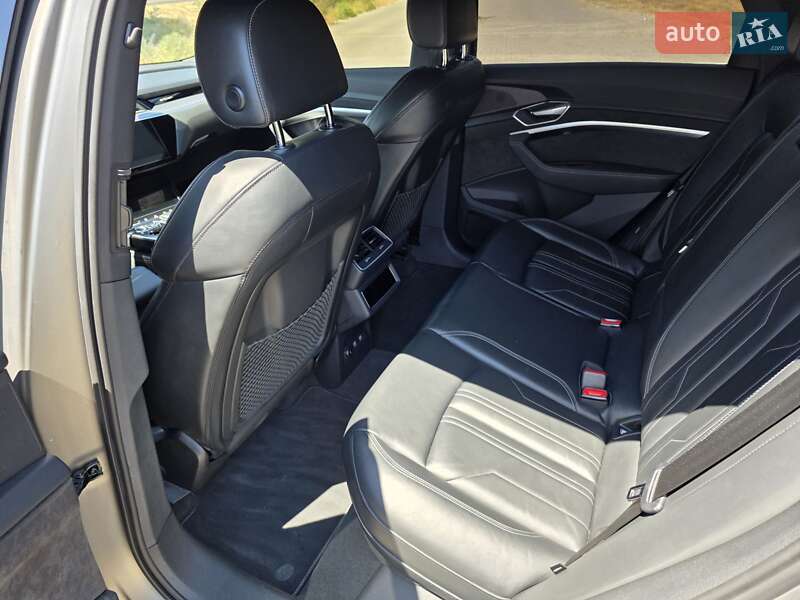 Позашляховик / Кросовер Audi e-tron 2019 в Одесі