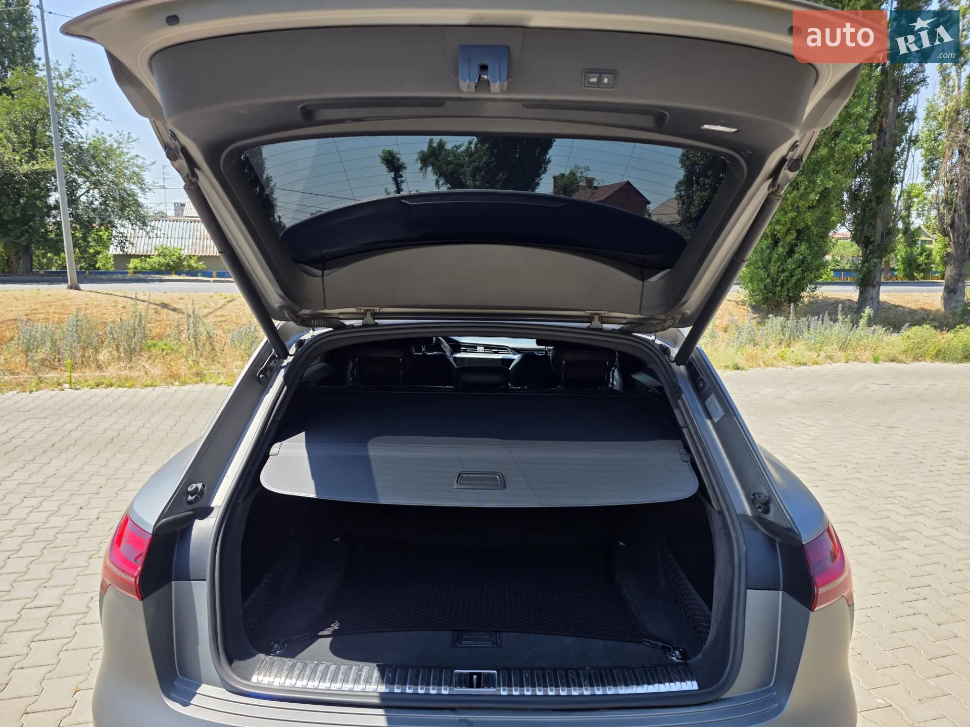 2019 Audi e-tron - мініатюра 40