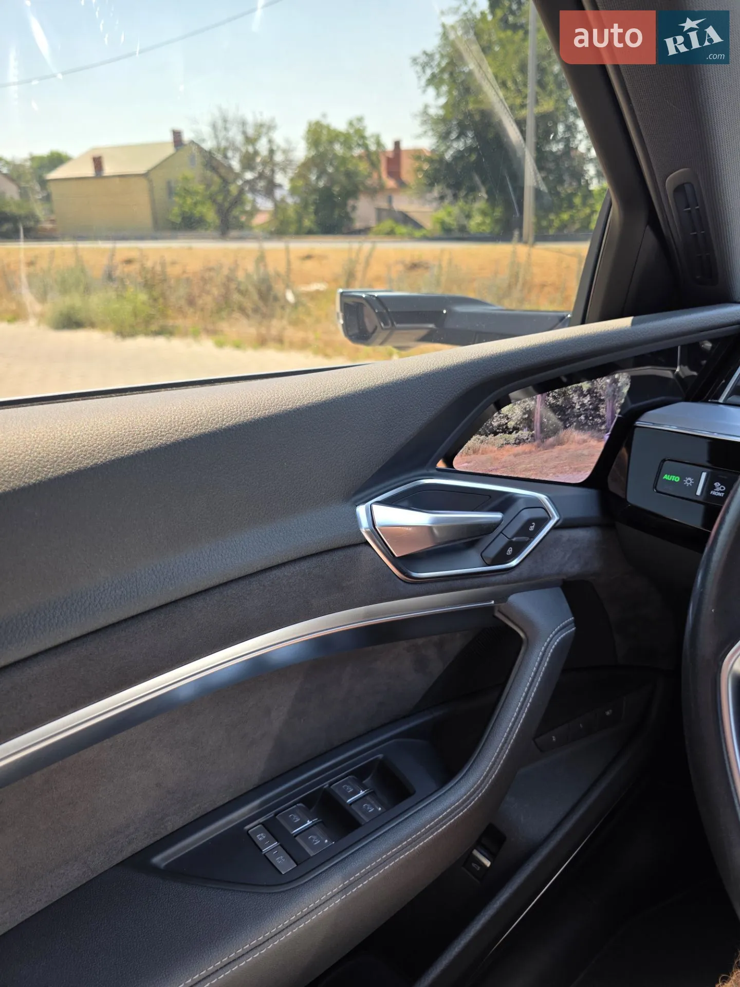 2019 Audi e-tron - мініатюра 45
