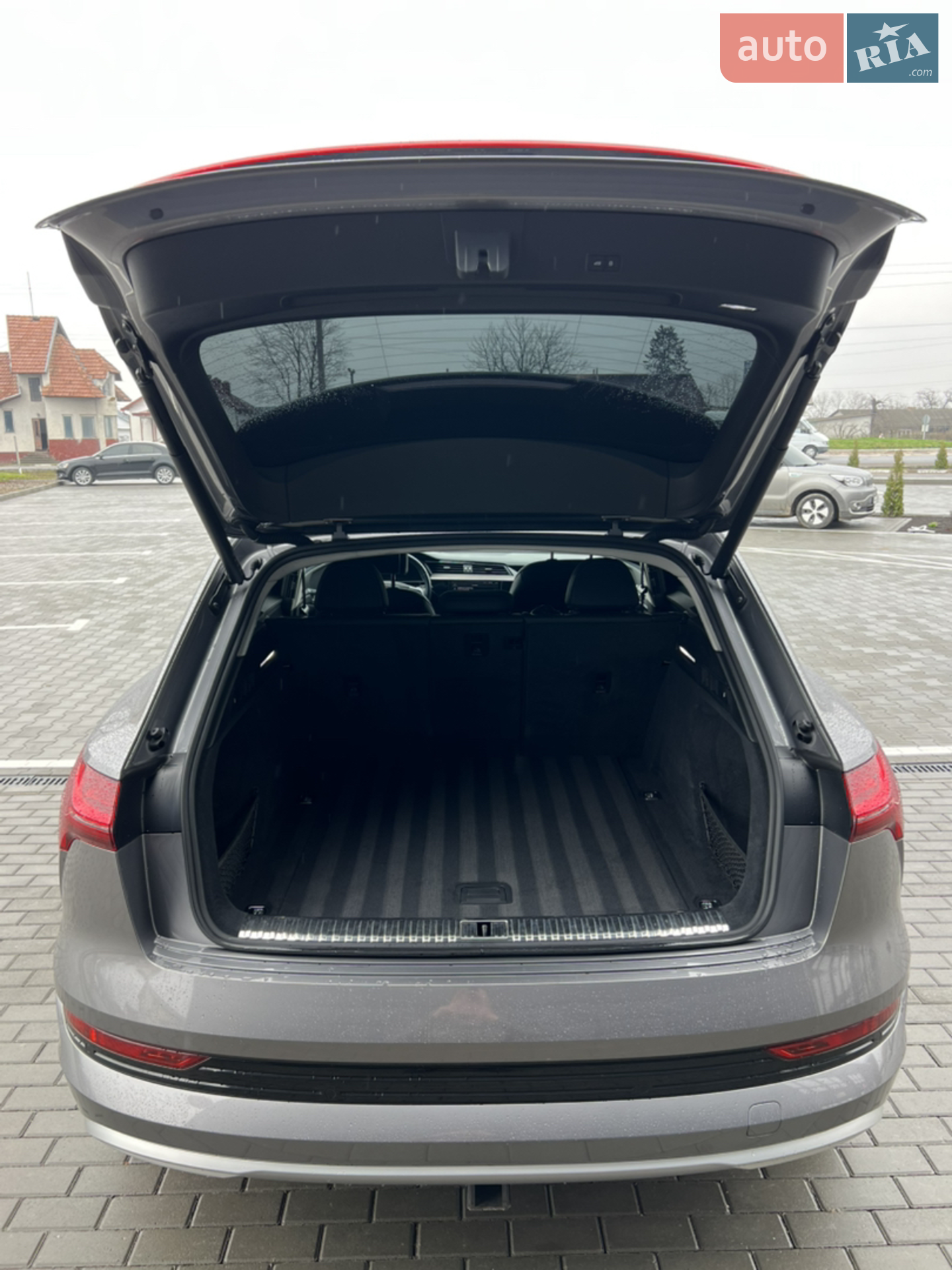 2019 Audi e-tron - мініатюра 16