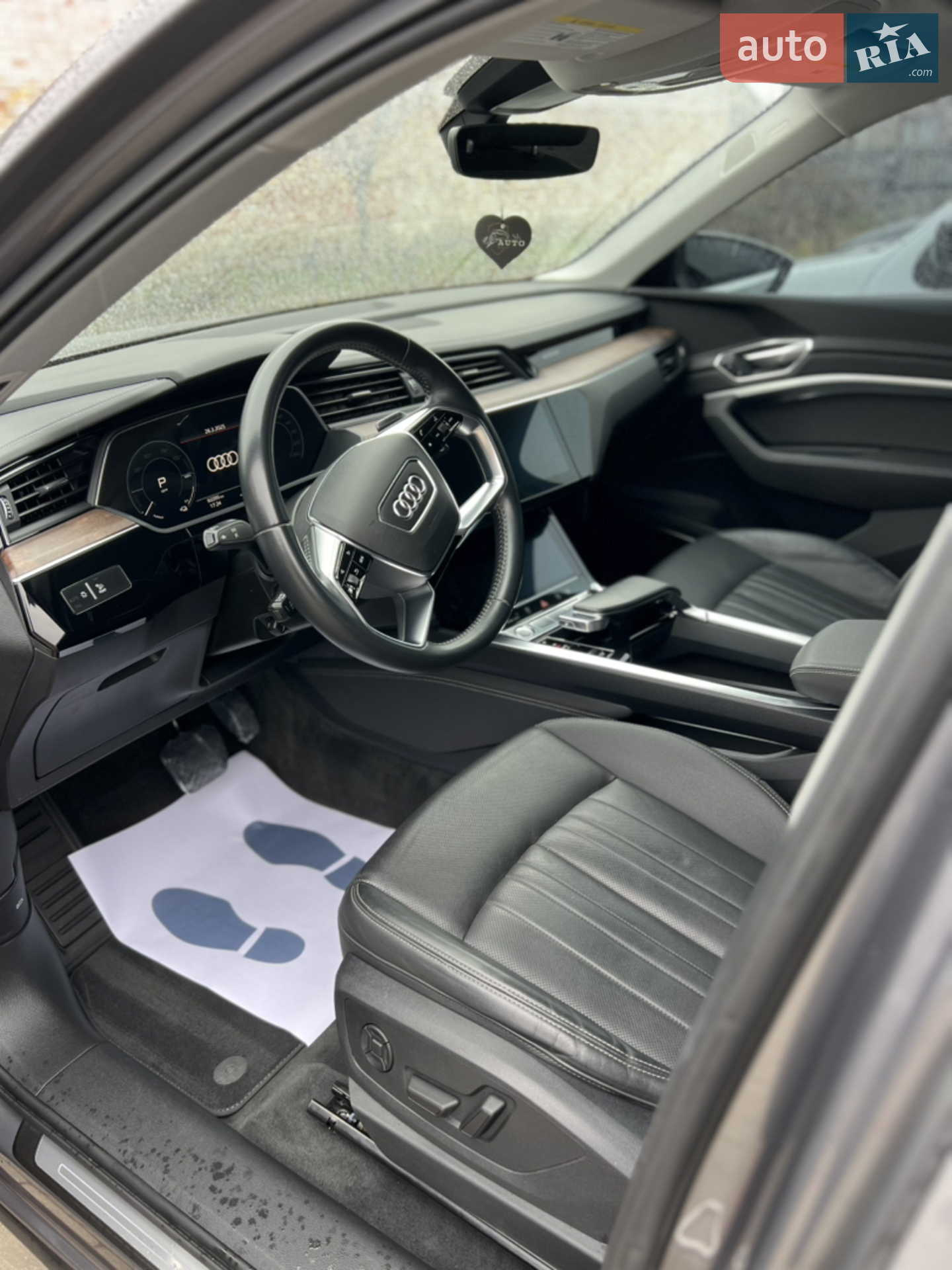 2019 Audi e-tron - мініатюра 34