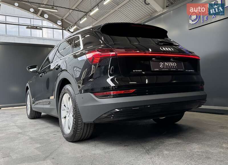 Внедорожник / Кроссовер Audi e-tron 2020 в Киеве