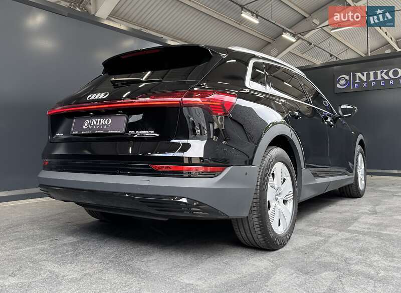 Внедорожник / Кроссовер Audi e-tron 2020 в Киеве