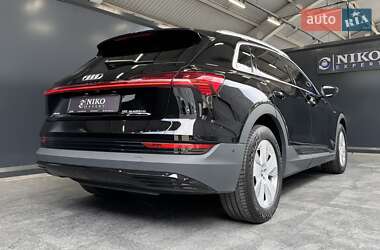 Внедорожник / Кроссовер Audi e-tron 2020 в 