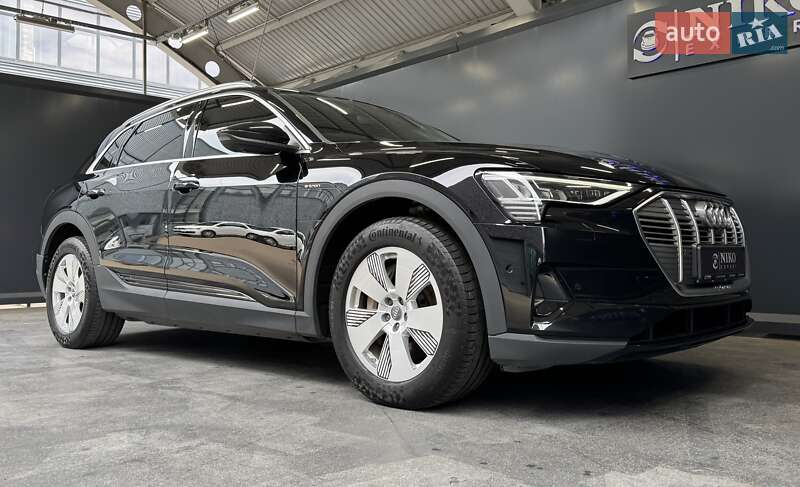 Внедорожник / Кроссовер Audi e-tron 2020 в Киеве