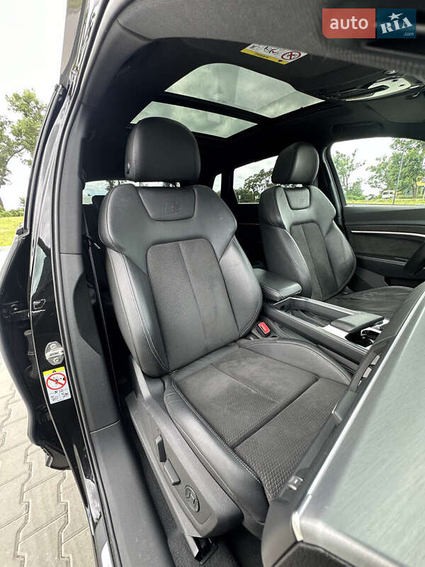 Позашляховик / Кросовер Audi e-tron 2020 в Білогородці