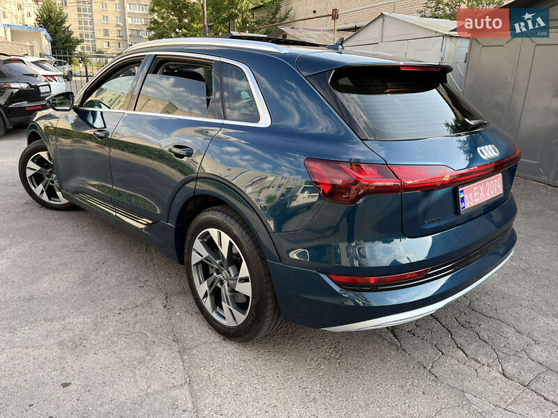 Внедорожник / Кроссовер Audi e-tron 2020 в Днепре