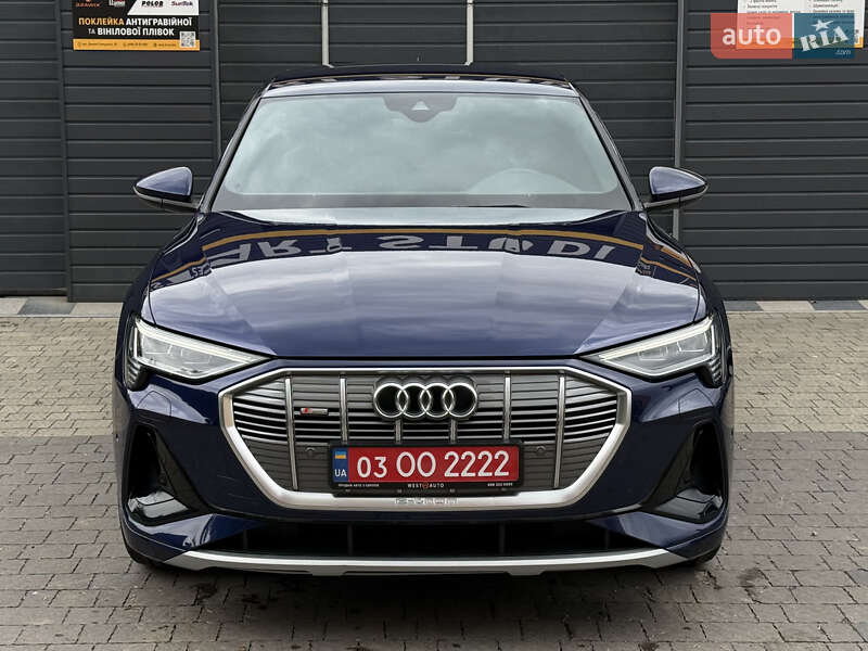 Позашляховик / Кросовер Audi e-tron 2022 в Мукачевому
