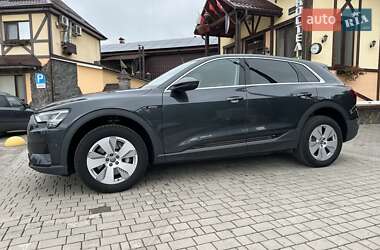 Внедорожник / Кроссовер Audi e-tron 2020 в 