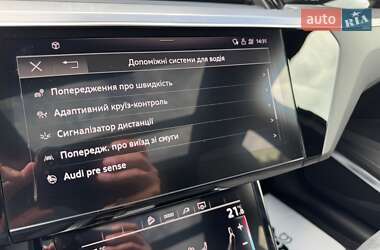 Позашляховик / Кросовер Audi e-tron 2021 в 