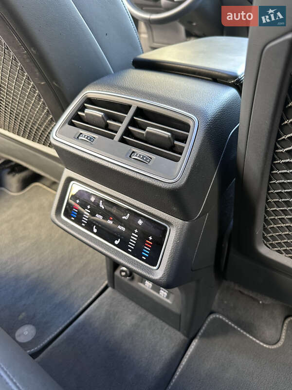Позашляховик / Кросовер Audi e-tron 2019 в Тернополі