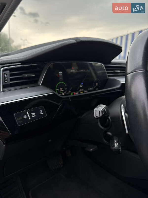 Внедорожник / Кроссовер Audi e-tron 2019 в Коломые