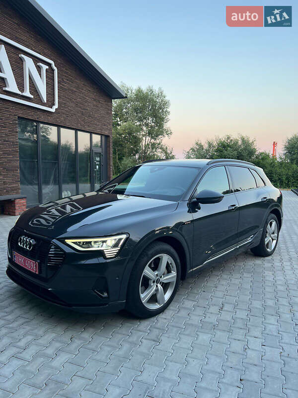 Внедорожник / Кроссовер Audi e-tron 2020 в Черновцах