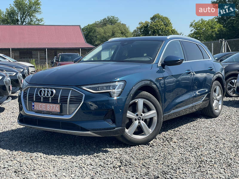Позашляховик / Кросовер Audi e-tron 2021 в Львові