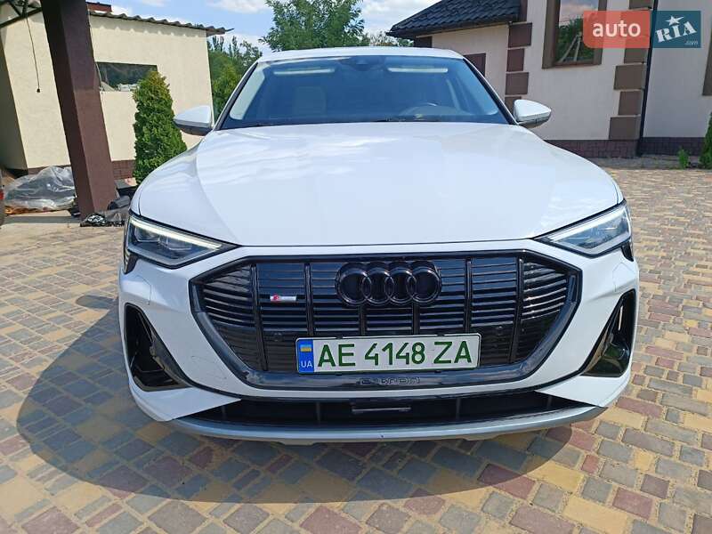 Внедорожник / Кроссовер Audi e-tron 2020 в Кривом Роге